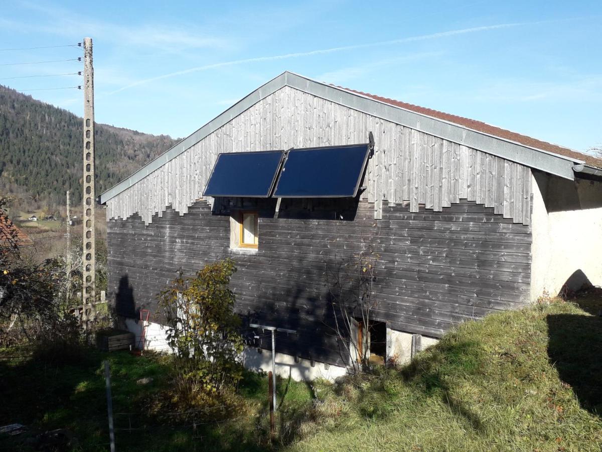 Vila Maison Chaleureuse Et Ecologique Coyriere Exteriér fotografie